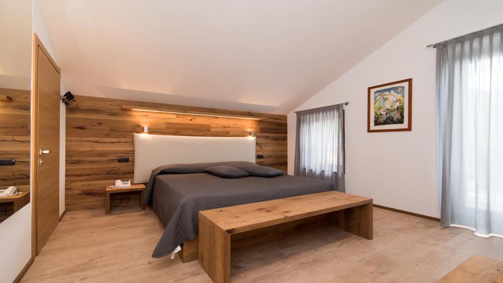 Hotel Ferrovia Calalzo di Cadore Buitenkant foto