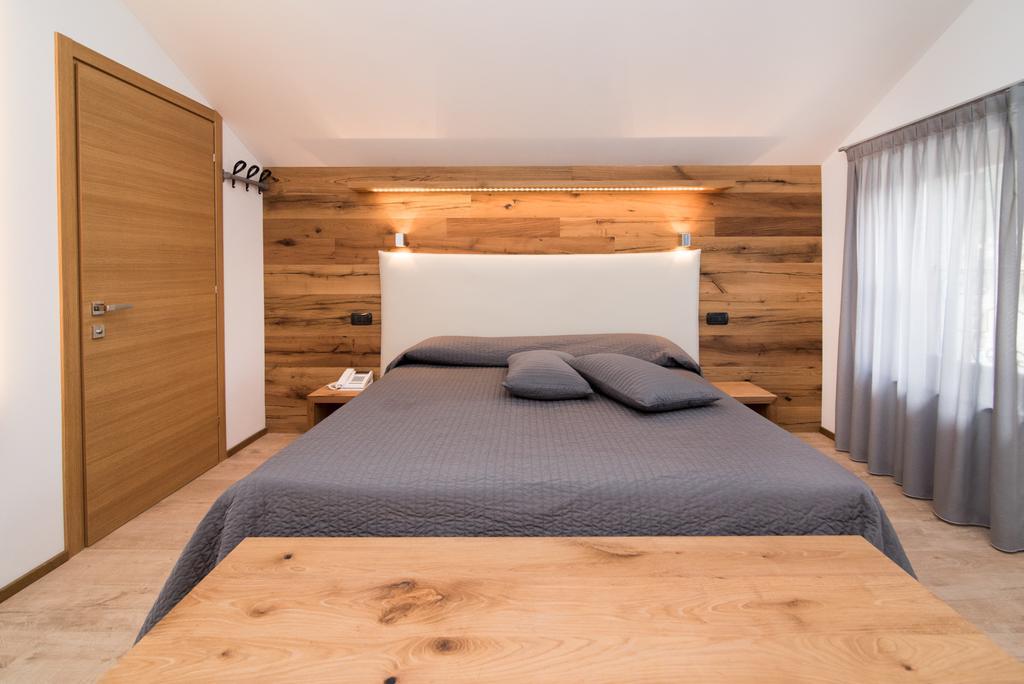 Hotel Ferrovia Calalzo di Cadore Buitenkant foto