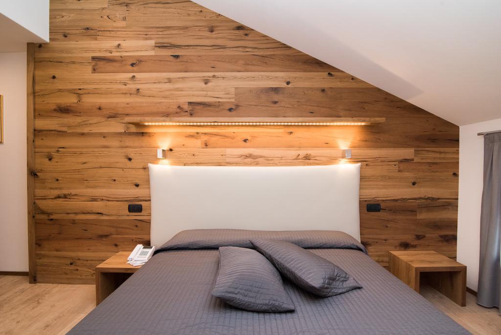 Hotel Ferrovia Calalzo di Cadore Buitenkant foto