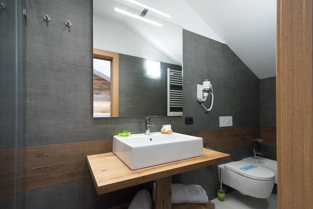 Hotel Ferrovia Calalzo di Cadore Buitenkant foto