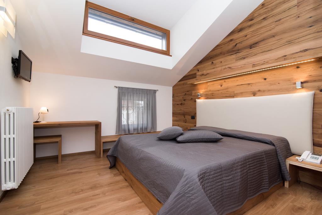 Hotel Ferrovia Calalzo di Cadore Buitenkant foto